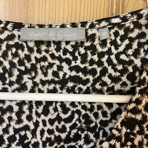 Leopard Print Violet and Claire Size M Tank Top​​​​​ - Picture 2 of 3